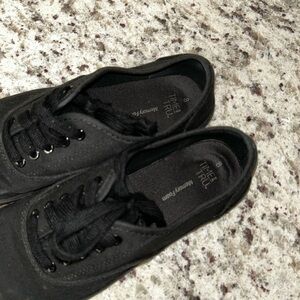 Time and Tru Men's Black Lace-Up Sneakers